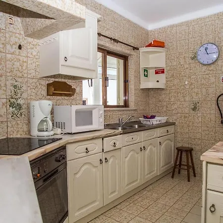 Amazing Apartment In Benagil Apartman Lagoa