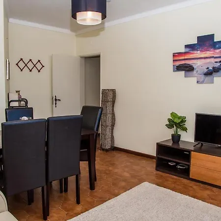 Amazing Apartment In Benagil